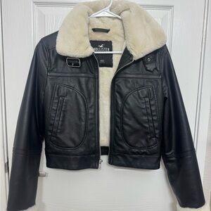 Hollister Women's Black Leather Jacket with Cream Collar